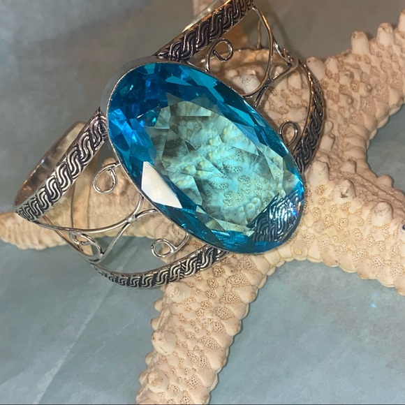 Stunning Blue Tourmaline HUGE handcrafted cuff - Picture 3 of 8
